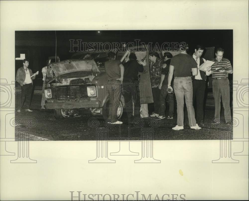 1985 Press Photo Shootout between Jefferson Parish deputies & unidentified men