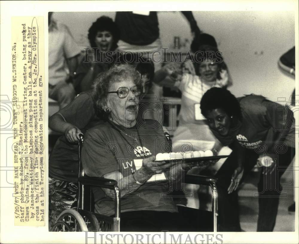 1987 Press Photo Clara Quina of Meadowcrest Center during Jr./Sr. Olympics- Historic Images