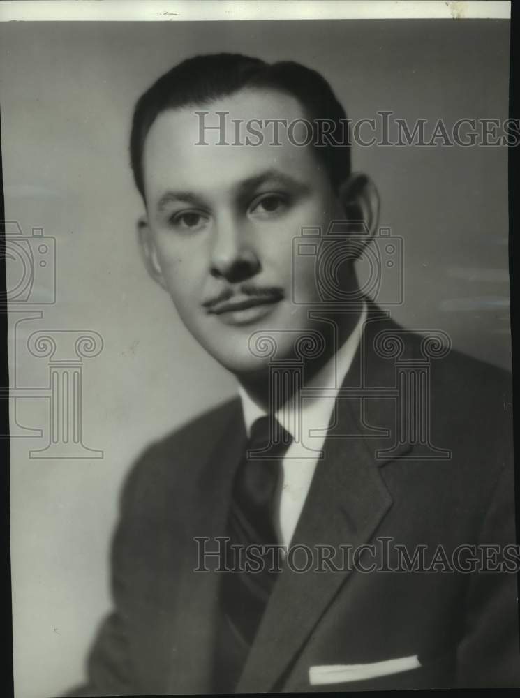 Load image into Gallery viewer, 1965 Press Photo Don Hobe', president of Hobe' Cie Limited in New Orleans
