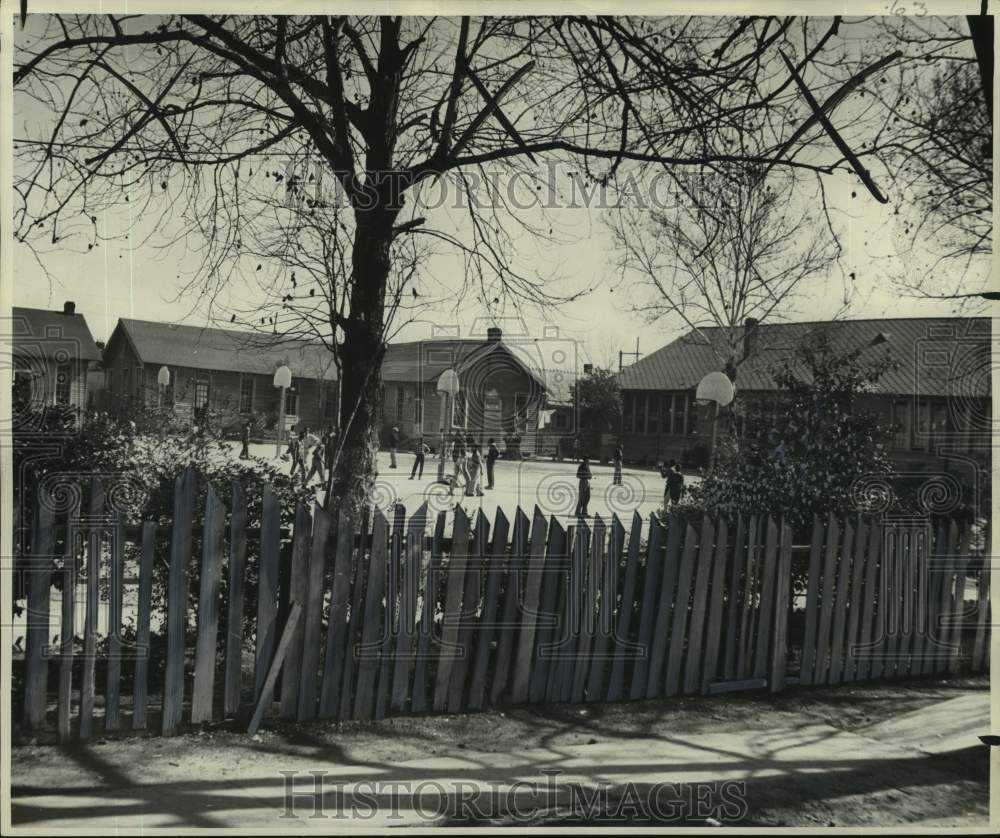 1954 Press Photo Playground at the Hoffman School- Historic Images