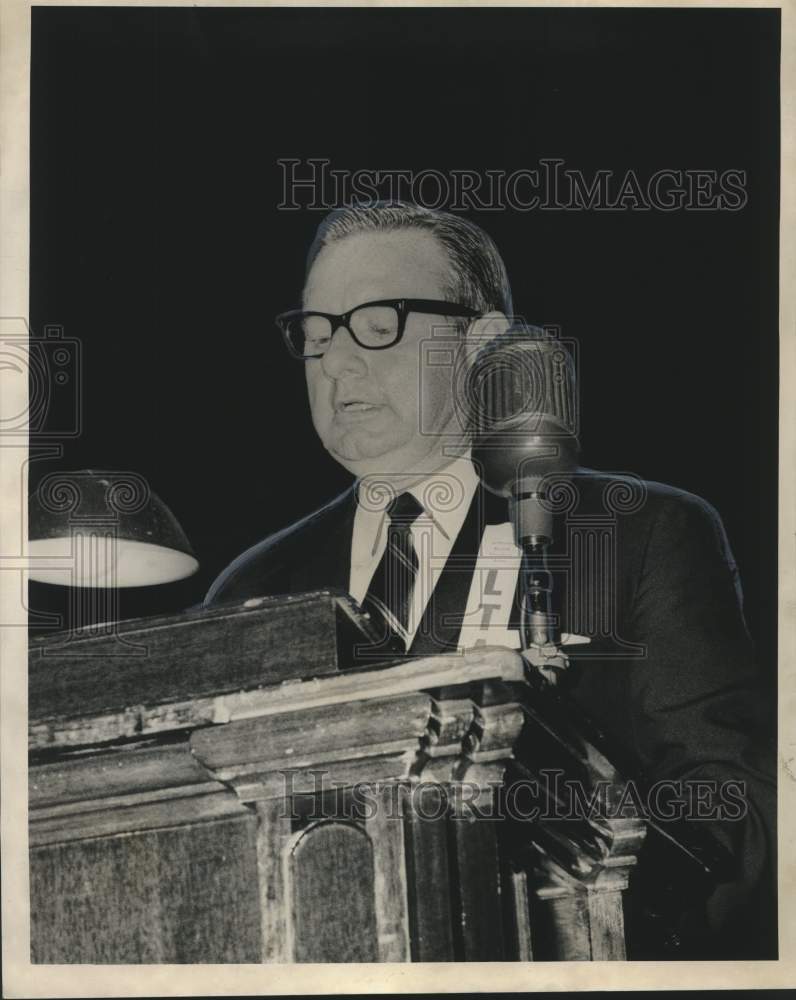 Load image into Gallery viewer, 1966 Press Photo Dr. Homer Hitt, chancellor of Louisiana State University
