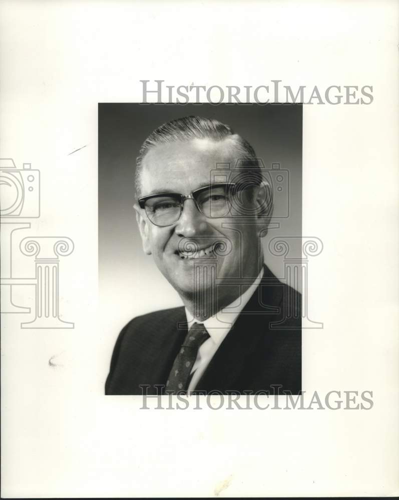 1966 Press Photo William F. Hoerner, vice-president of Hunt Foods in Fullerton