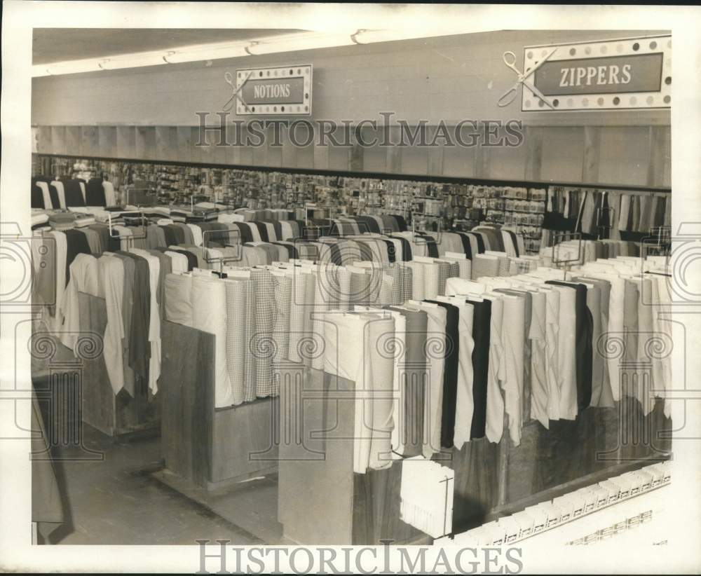 1974 Press Photo Hancock Fabric Shop, Bolts of Cloth at 6401 Airline Highway- Historic Images