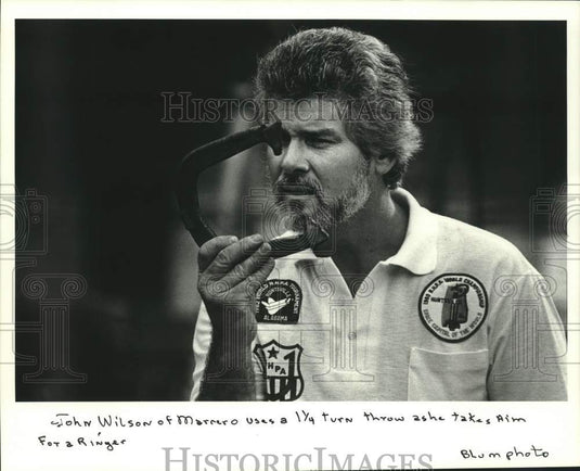 1985 Press Photo John Wilson of Marrero Takes Aim For a Ringer in Horseshoes- Historic Images
