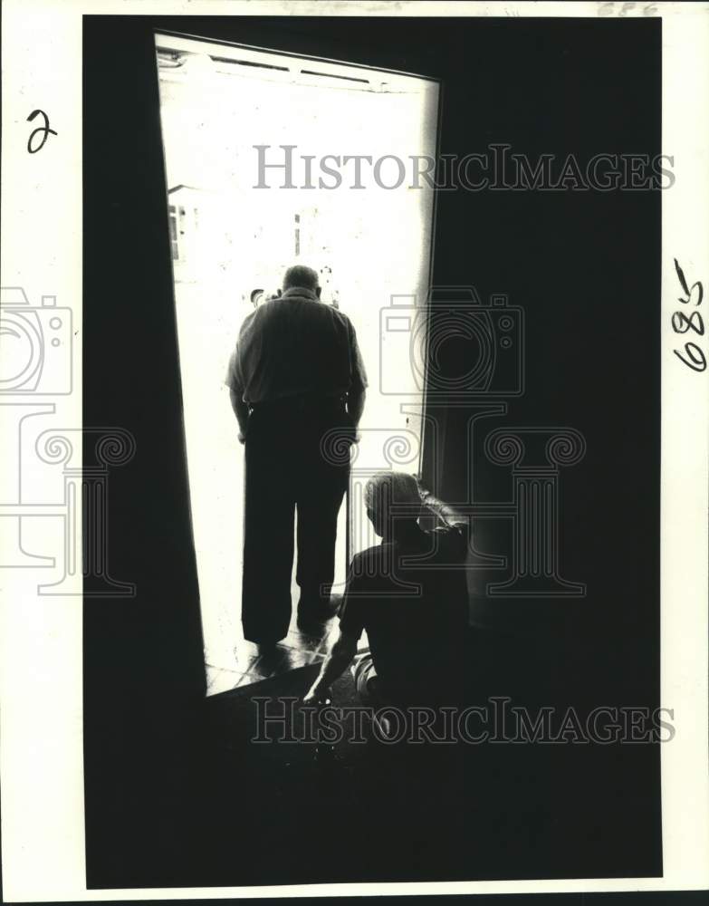 1981 Press Photo New Orleans House of Hope participants go home at end of day- Historic Images