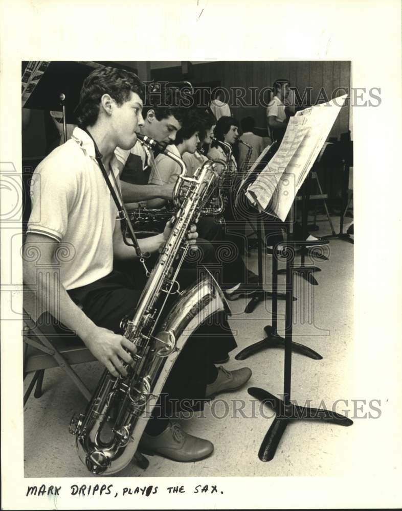 Load image into Gallery viewer, 1984 Press Photo Rochester College band playing at the Kenner Day Care Center
