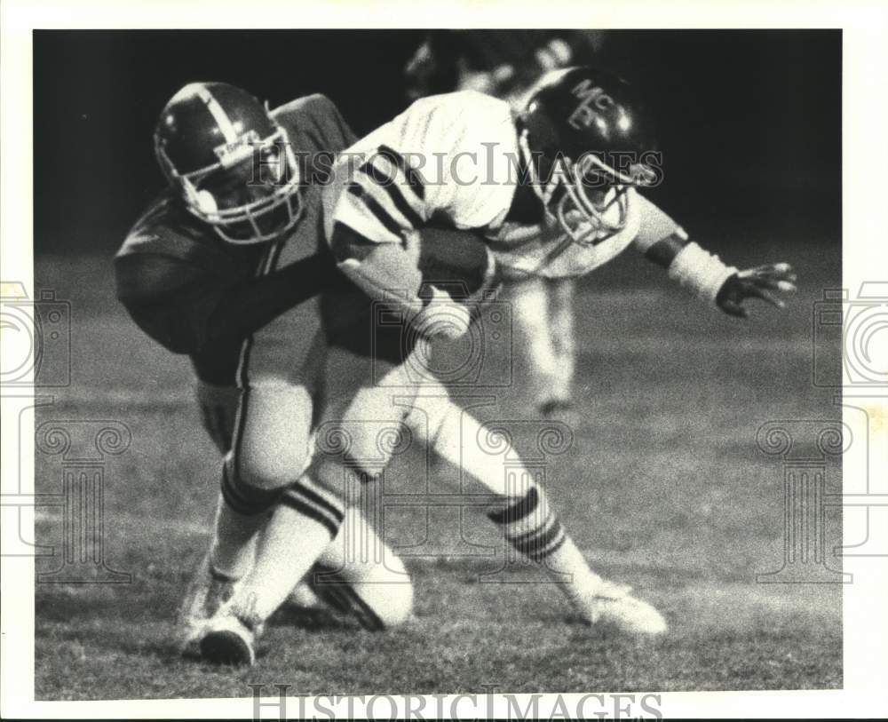 1982 Press Photo High School Football Play Action - nob46859- Historic Images