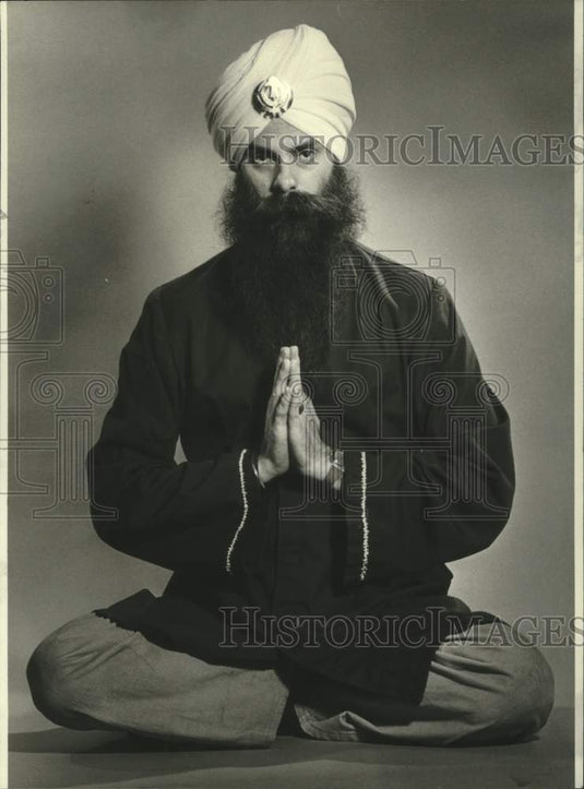 1982 Press Photo Guru Darshan Singh Khalsa participating in "Stresscope '82"- Historic Images