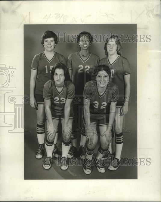 1977 Press Photo Basketball - Grace King's starting unit members prior to game- Historic Images
