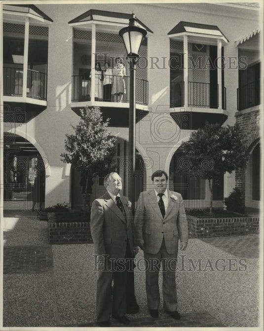 1977 Press Photo Harby Kreeger Sr., chairman of the board of Kreeger's - Historic Images
