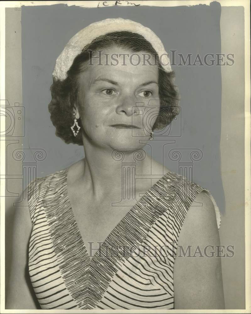 Load image into Gallery viewer, 1955 Press Photo Mrs. Joe L. Horne, new president of the Coast Guard Wive's Club
