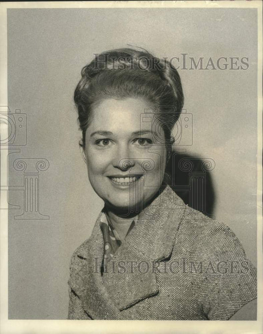 1971 Press Photo Mrs. Albert J. Huddleston-Girl of the Year of Beta Rho Chapter- Historic Images