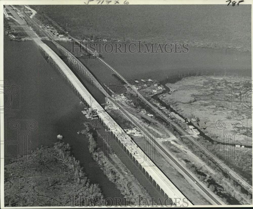 1978 Press Photo Air view of nearly completed Interstate 55 across Pass Manchac- Historic Images