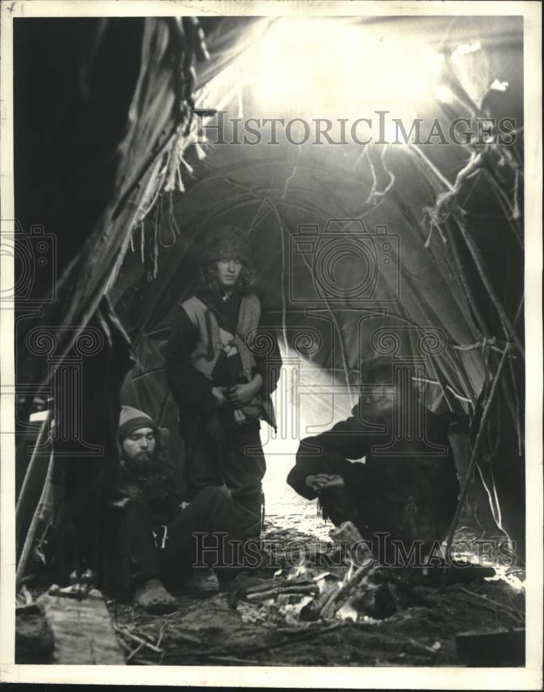 1977 Press Photo Longhouse built by people of Grand Tower Illinois for Voyageurs