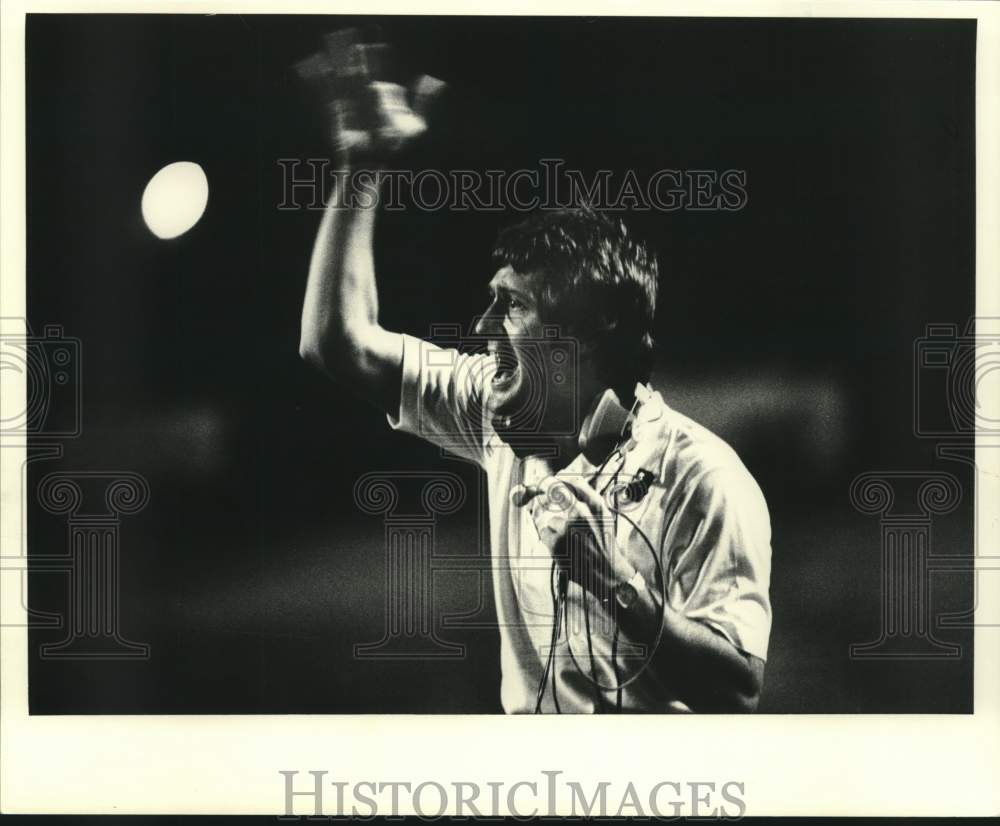 1981 Press Photo Ken Lass, East Jefferson Football Coach - nob51155- Historic Images