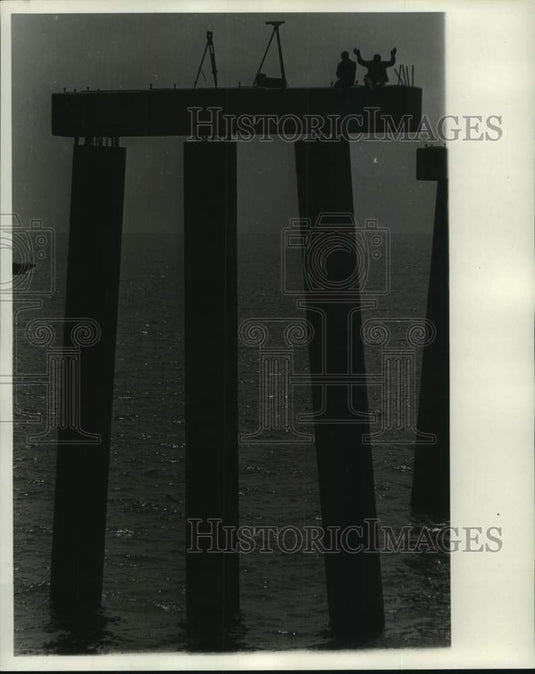 1968 Press Photo Pilings for the Causeway Bridge Construction - nob51938