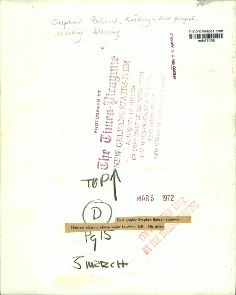 1972 Press Photo First grader Stephen Bohrer observes Hebrew blessing