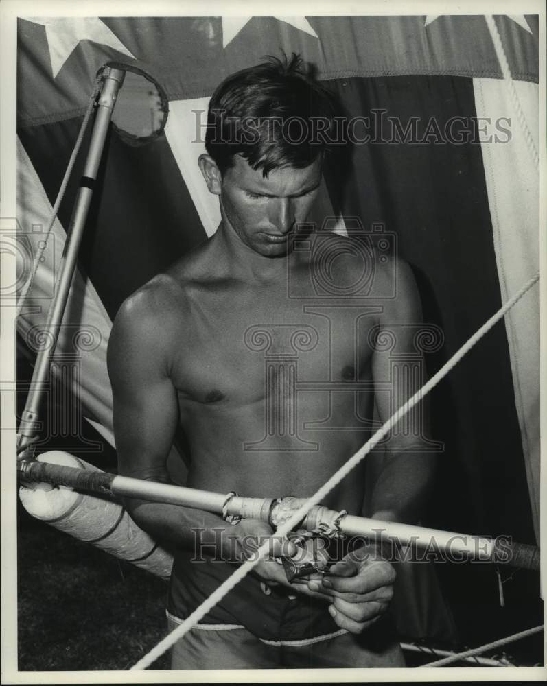 1968 Press Photo Kite flying ,Johnny Koerner of New Orleans. - nob51970- Historic Images