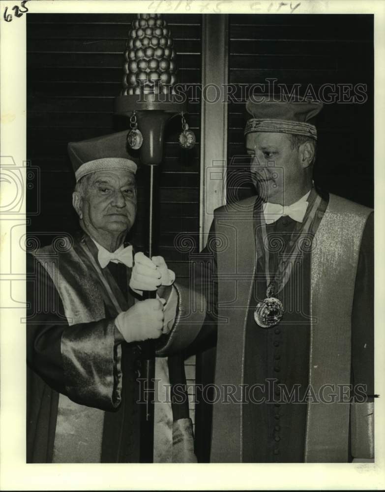 1980 Press Photo Sous Commanderie de New Orleans outgoing and new officer- Historic Images