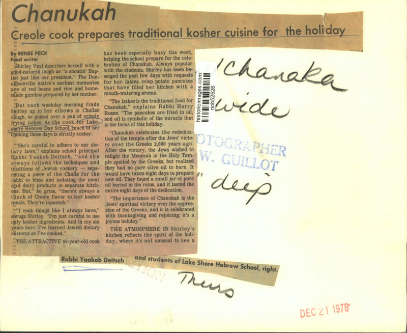 Load image into Gallery viewer, 1978 Press Photo Rabbi Yaakob Deitsch and students of Lake Shore Hebrew School
