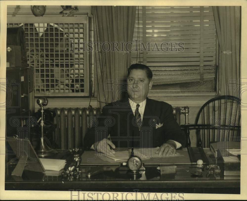 1945 Press Photo Joseph S. Kluchin in his office - nob52919