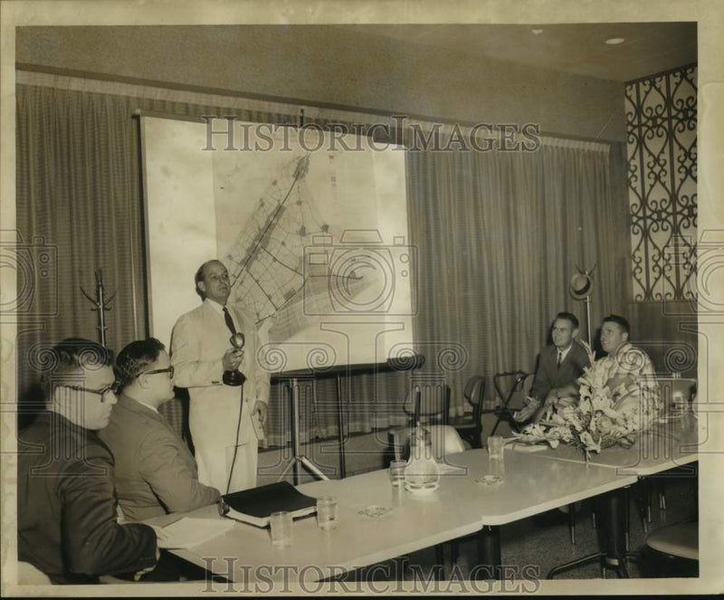 Load image into Gallery viewer, 1959 Press Photo Meeting of the Lakeland Terrace Improvement Association

