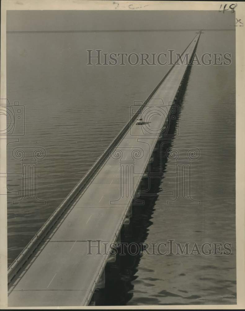 1958 Press Photo Lake Pontchartrain Causeway linking Jefferson to St. Tammany - Historic Images