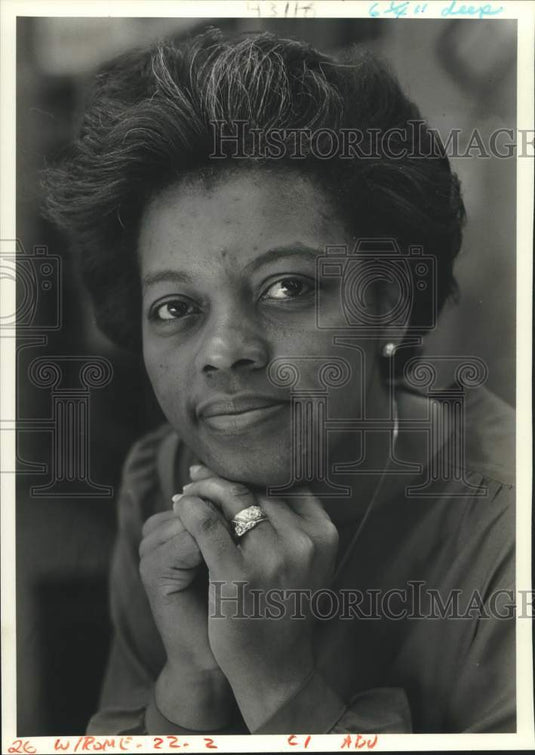 1987 Press Photo Jane Henderson - nob53733