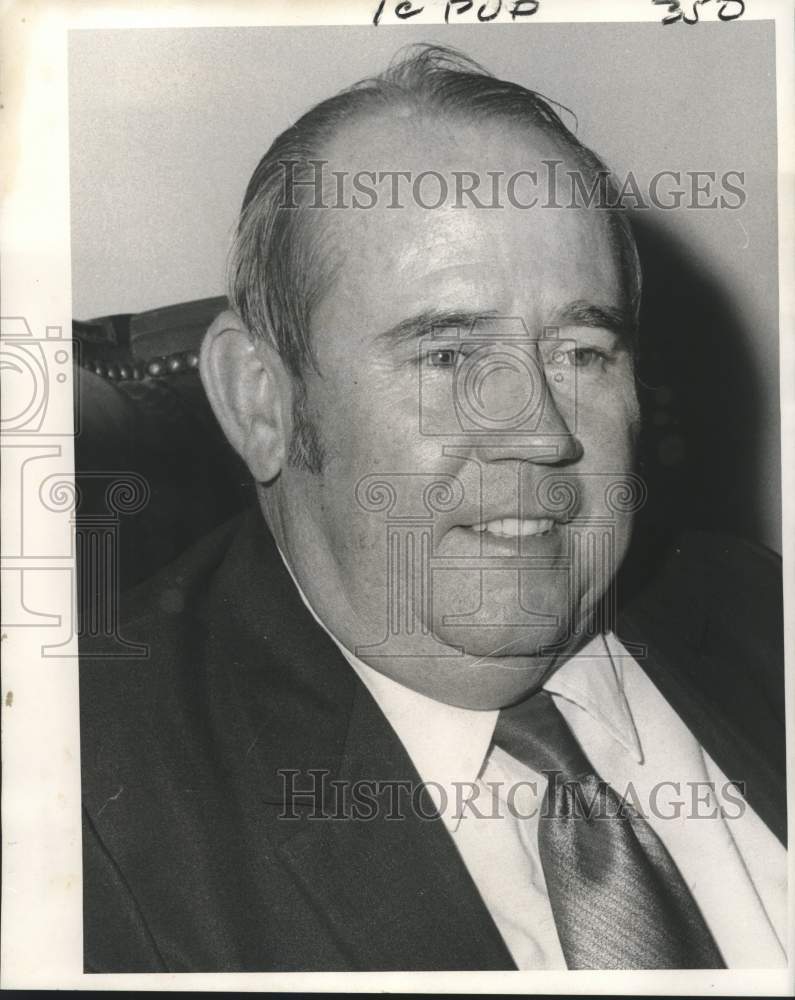 1970 Press Photo Milton A. Kennedy Jr., president of the LePetit Art Guild