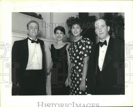 1991 Press Photo Guests at the Tennis Ball. - nob54005