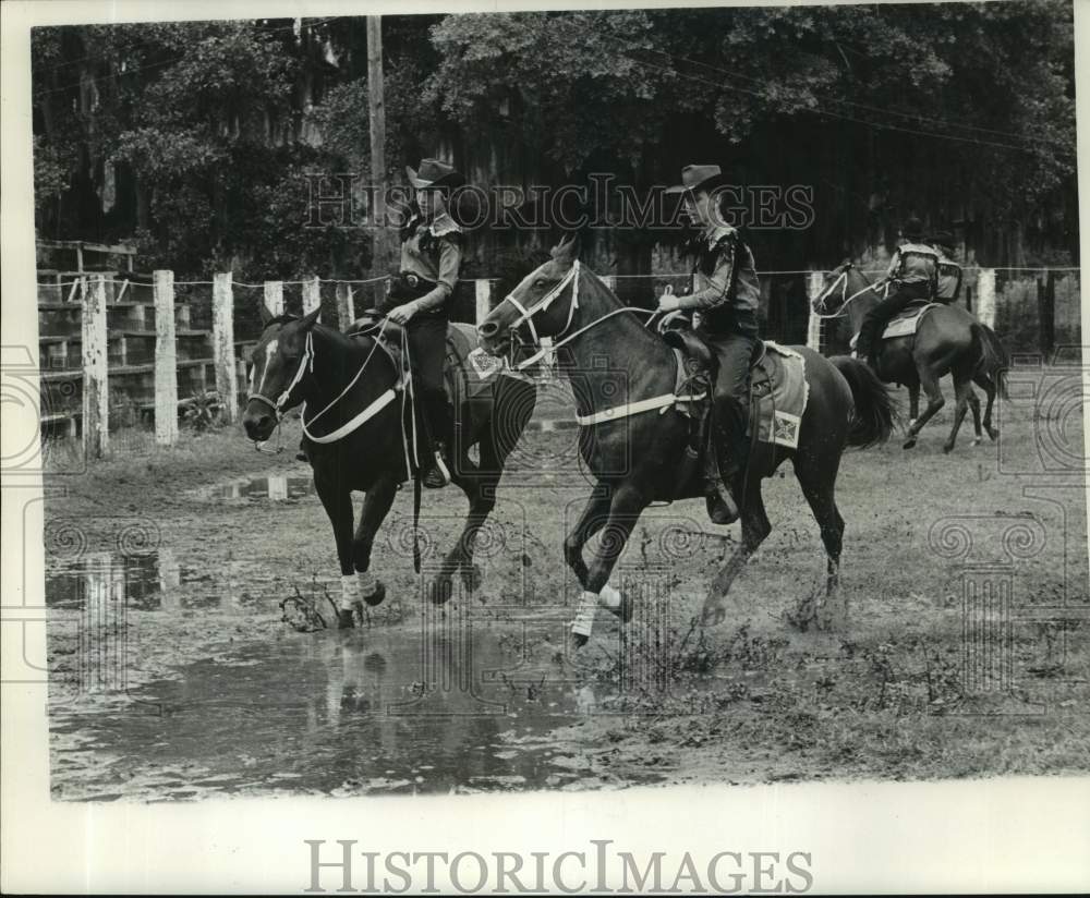 1962 Press Photo Drill captains Debbie Debbit &amp; Mike Necasie during practice- Historic Images