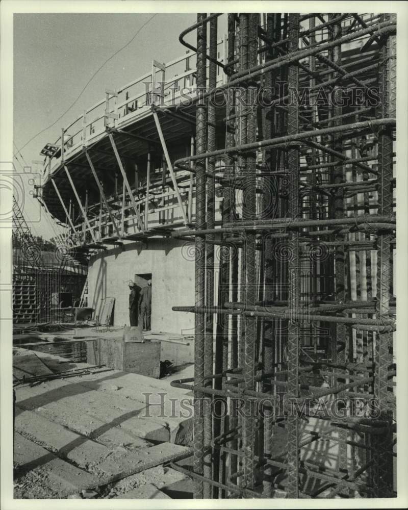 1980 Press Photo Construction on building - nob56891