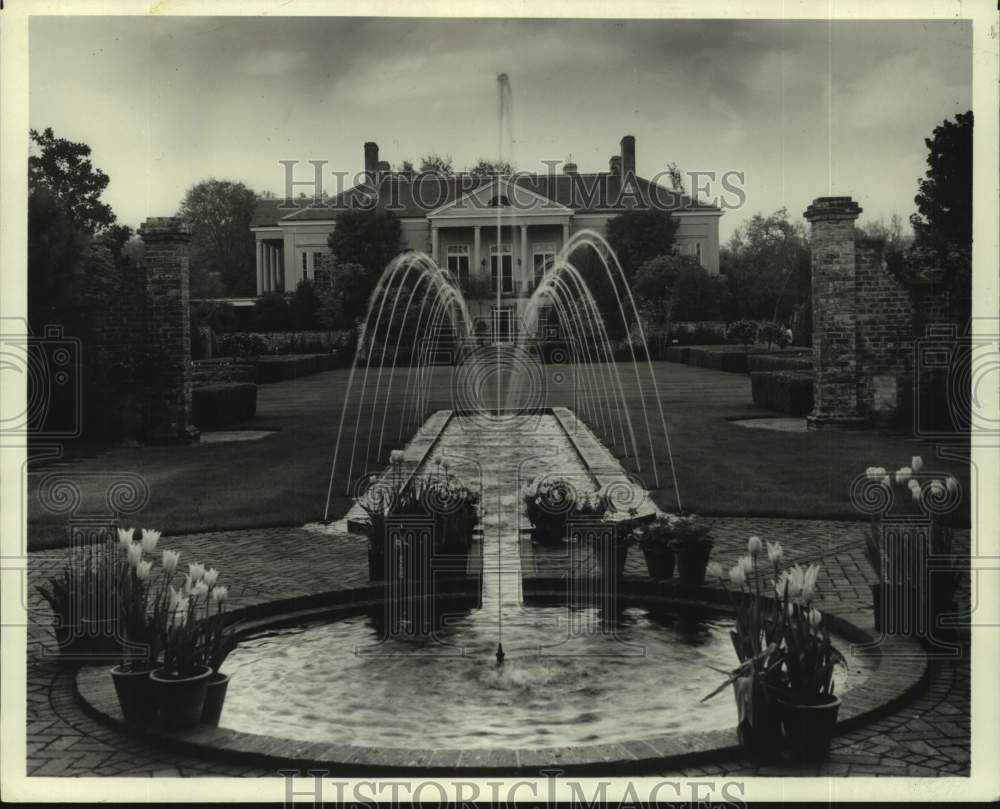 1976 Press Photo Longue Vue Gardens- Historic Images