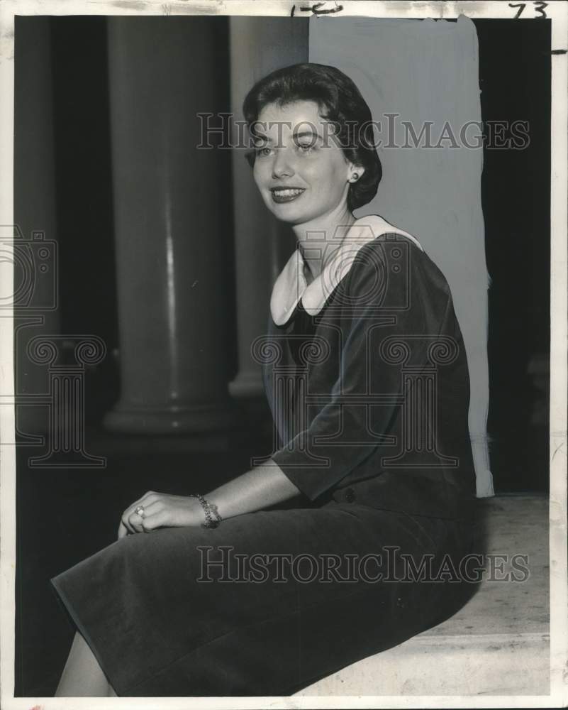 1959 Press Photo Isabella Lavaudais, Loyola University&#39;s Homecoming-campus queen- Historic Images