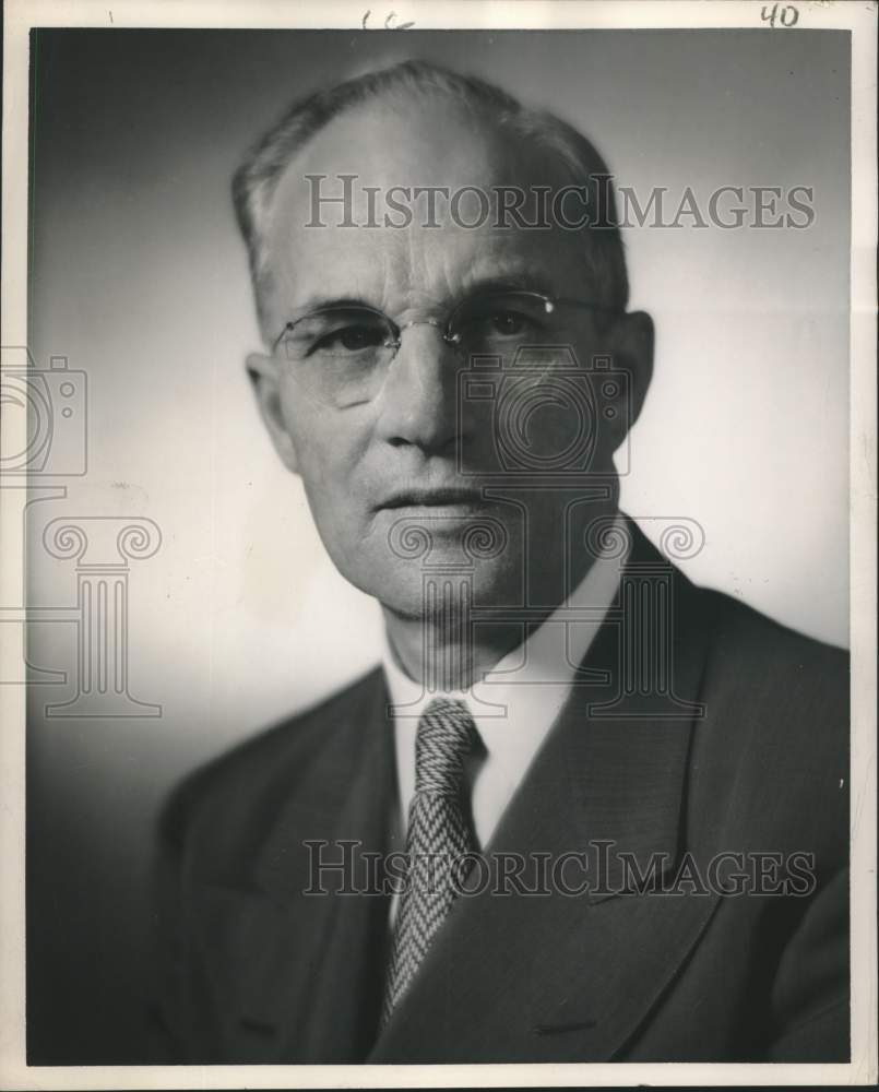 1952 Press Photo Donald H. Lewis, vice-president of Shell Pipe Line Corporation- Historic Images