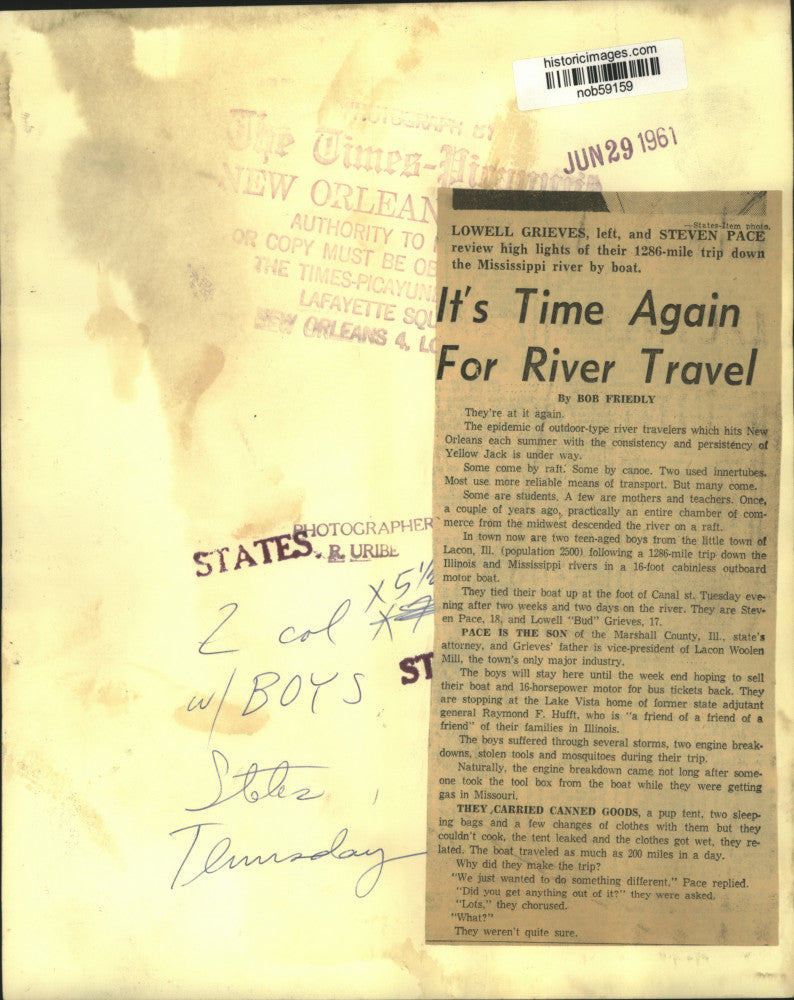 1961 Press Photo Lowell Grieves & Steven Pace review their 1286-mile boat trip