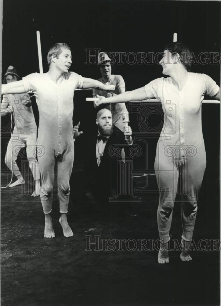 1981 Press Photo Otrabanda Company Performance - nob59230- Historic Images