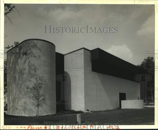 1980 Press Photo Graceful lines highlight Owensby-Kritkos Building - nob59698