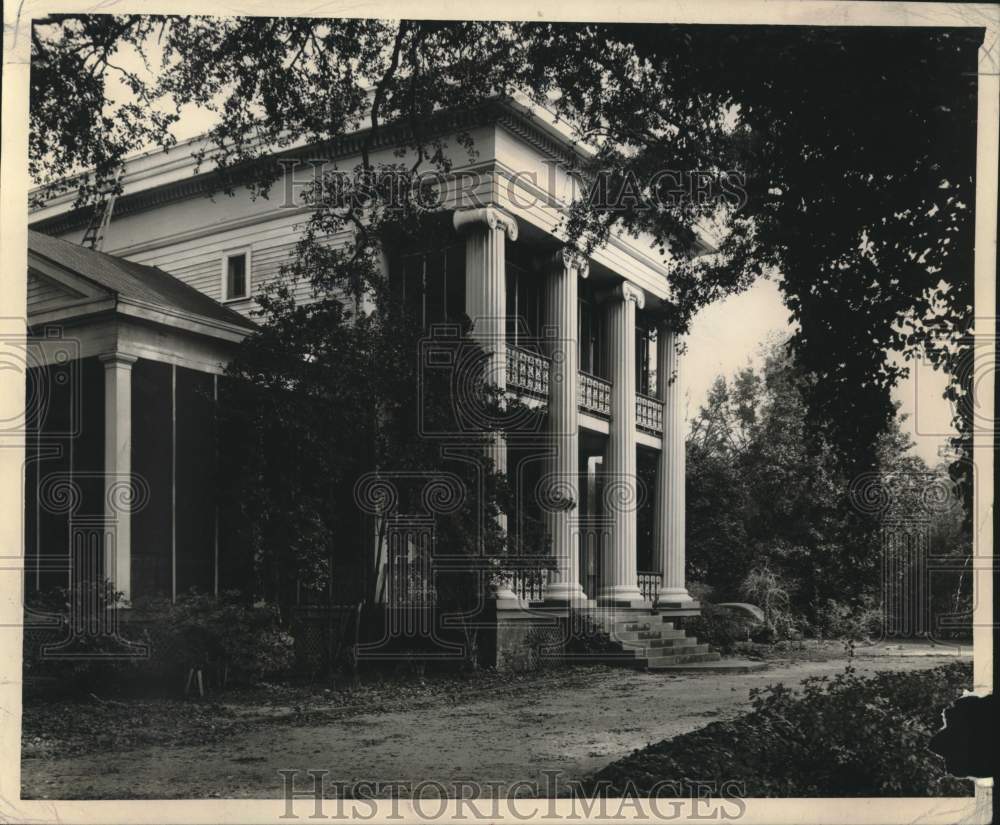 1947 Press Photo Columned portico of Ossian Hall - nob59709