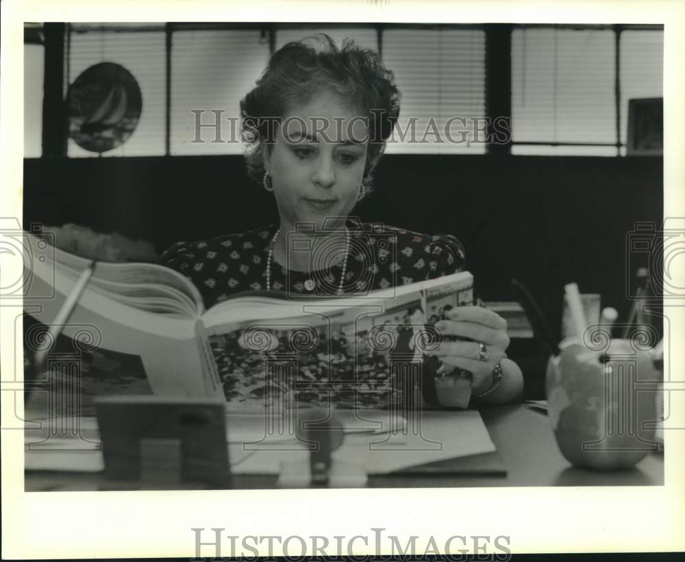 1989 Press Photo Donna Pace, Jefferson Parish school director of food services- Historic Images