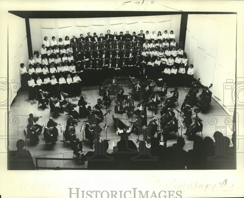1985 Press Photo The New Orleans Symphony & Chorus will perform Holiday Concerts
