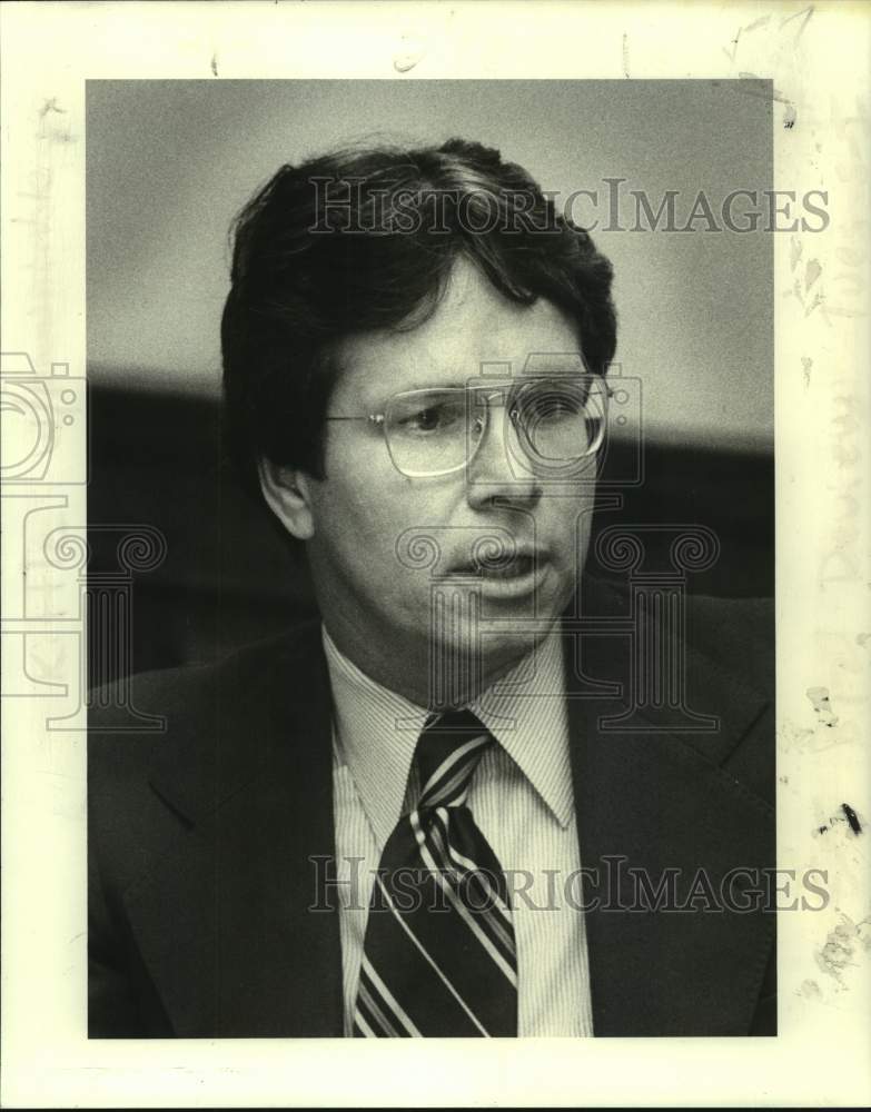 1980 Press Photo Keith Kittle, manager of the office of Dean Witter Reynolds