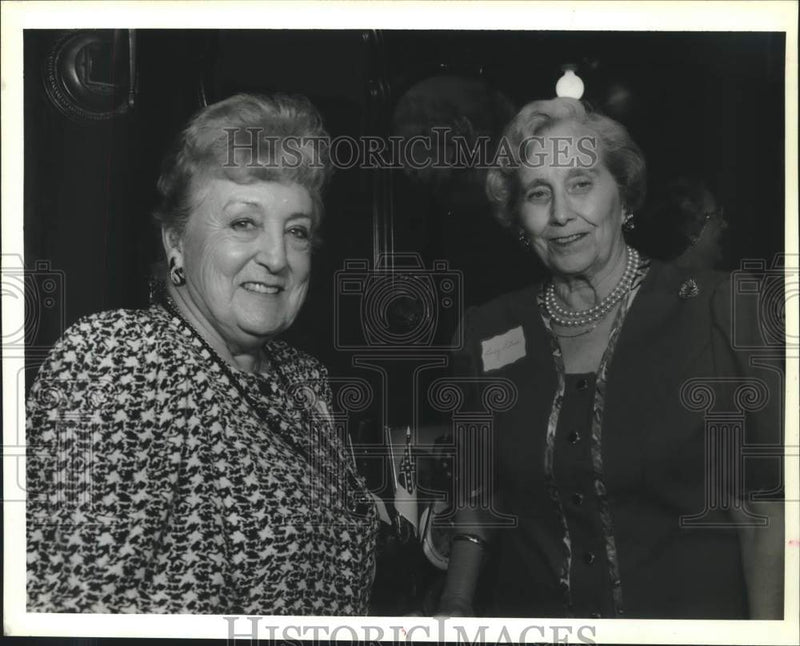 Load image into Gallery viewer, 1991 Press Photo Bertha Fontaine-Lucy Latimer-Daughters of the Confederacy Event
