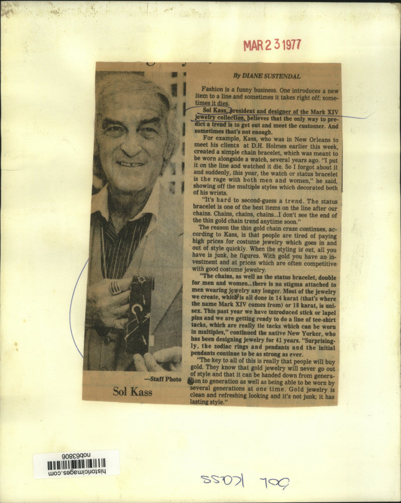1977 Press Photo Sol Kass, president of Mark XIV jewelry collection - nob63806