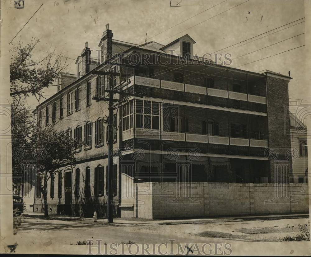 1950 Press Photo General view of Lafon Catholic Old Folks home, 1125 N. Tonti