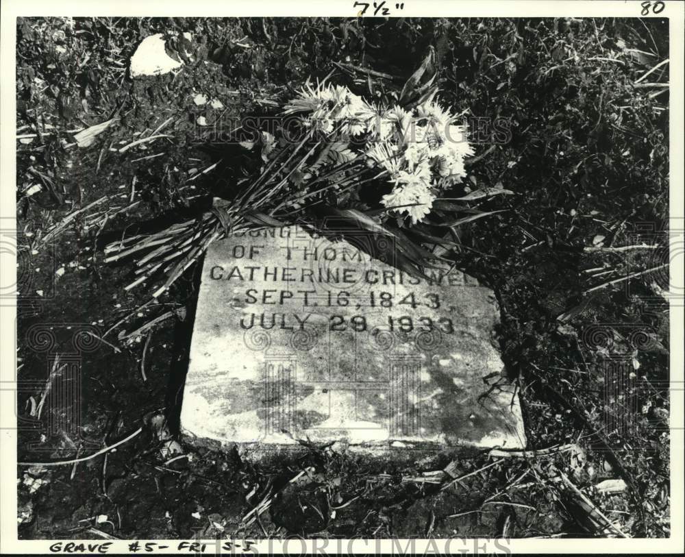 1979 Press Photo Thomasina Catherine Criswell&#39;s tombstone, cemetery in Lafayette