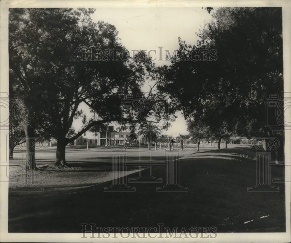 1950 Press Photo Lake Vista near Bayou St. John. - nob64528