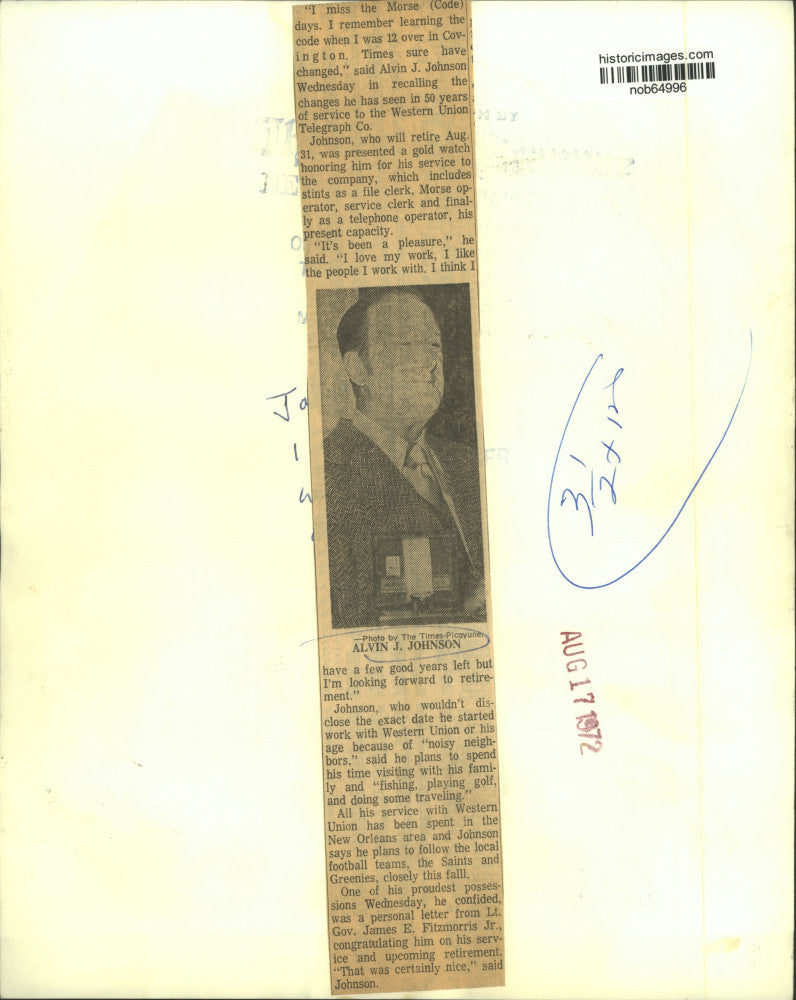 Load image into Gallery viewer, 1972 Press Photo Alvin Johnson, honored for service to Western Union Telegraph
