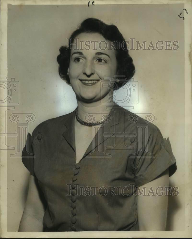 1950 Press Photo Miss Gloria Jastremski of Women&#39;s Club at Times-Picayune office