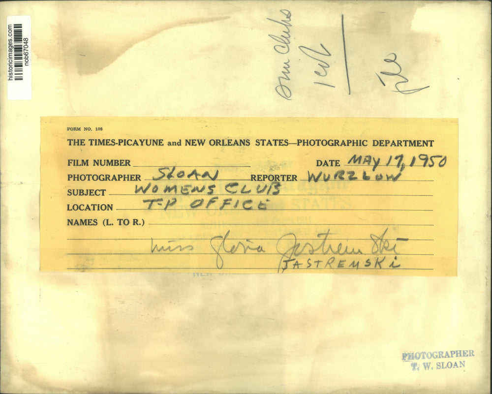 1950 Press Photo Miss Gloria Jastremski of Women's Club at Times-Picayune office